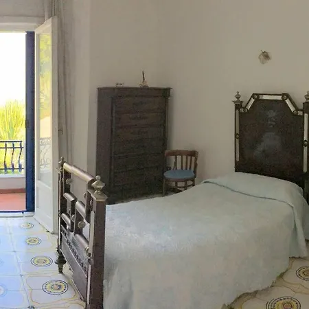 La Gabbianella Con Piscina Vietri